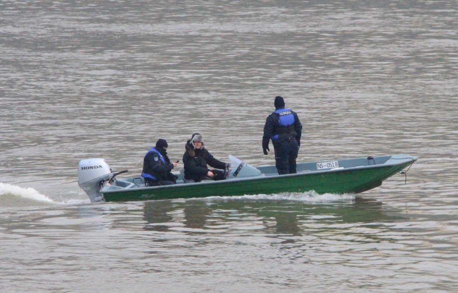 Utopila se dvojica migranata u jezeru kod Šida