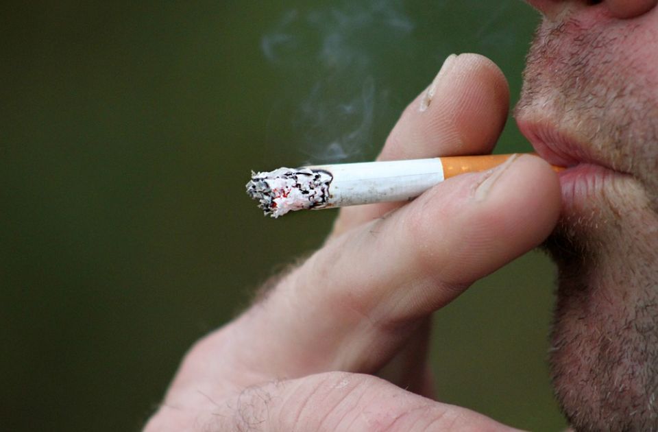 Britanija zabranila cigarete svima rođenim od 2009: U Srbiji ovakva mera ni na vidiku