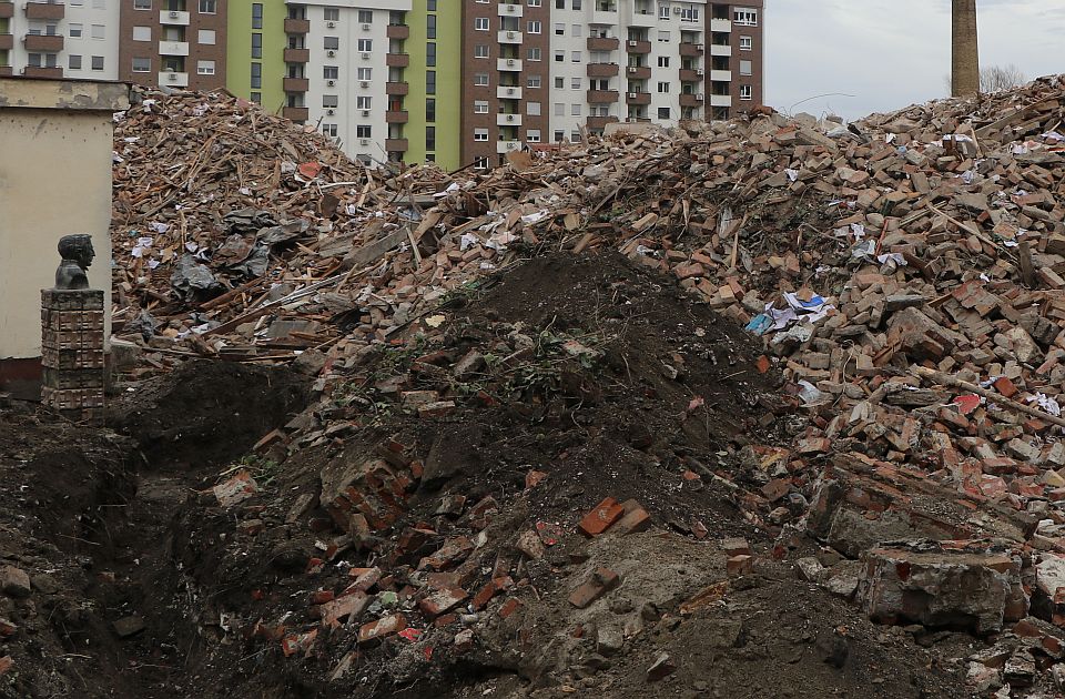 FOTO, VIDEO: Ruši se "Elektroporcelan", Rade Končar i dalje stoji