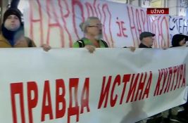 Protest ispred Narodnog pozorišta: 