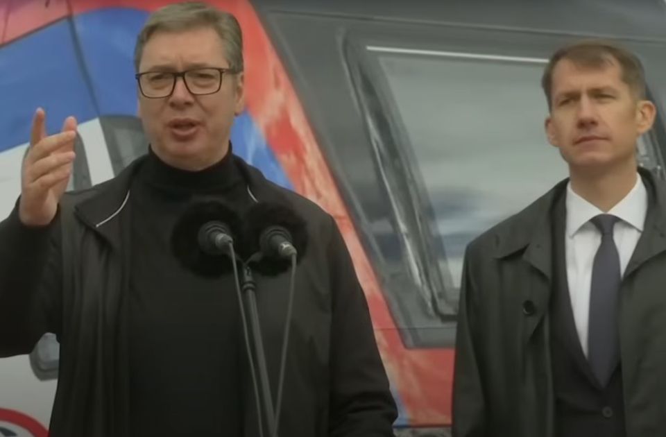 Vučiću žao što Vesić i Momirović nisu prisustvovali otvaranju pruge do Subotice
