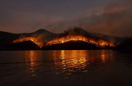 Požar na Kritu, evakuisani kamperi