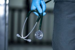 Lekari u nemačkim javnim bolnicama štrajkuju zbog plata