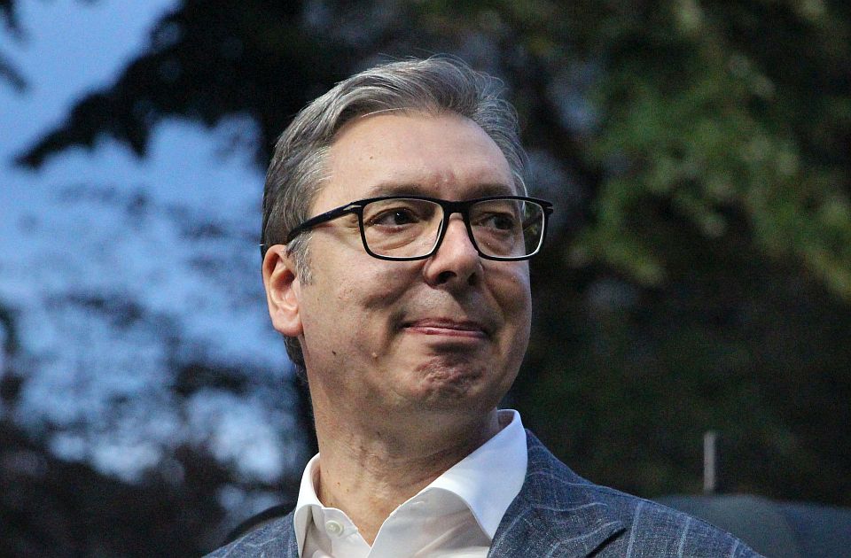 Zašto Vučić izbegava šetnje gradovima Srbije?