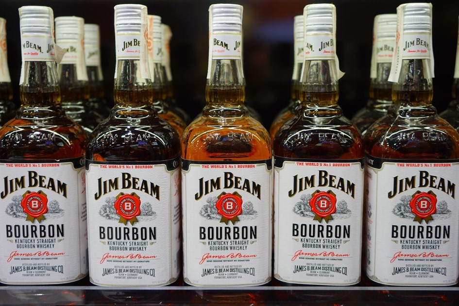Jim Beam obustavlja proizvodnju u glavnoj destileriji na godinu dana