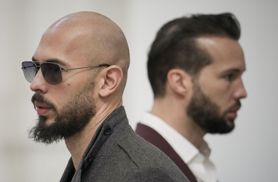 Prvi put potvrđena puna lista sa 21 optužbom protiv braće Tejt, uključujući za silovanja 