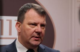 Mirović demantuje navode o ostavci, sudar dve struje SNS zbog problema u KCV