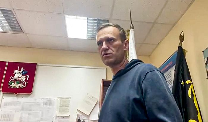 Navaljni u pritvoru