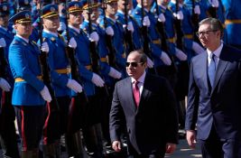 FOTO, VIDEO: Vučić dočekao predsednika Egipta uz plotune i državne počasti, u delegaciji 120 ljudi
