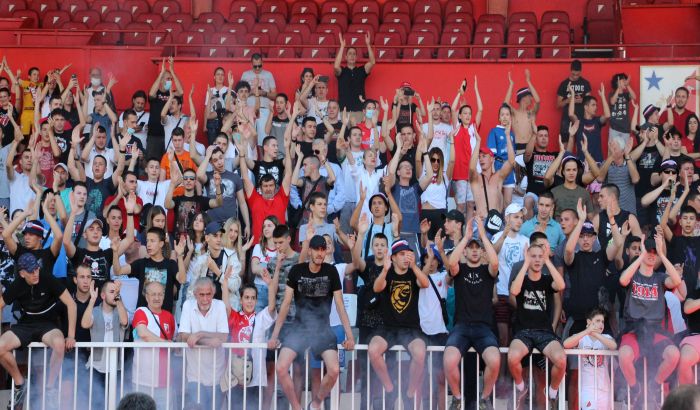 Organizovanje fudbalskih utakmica rizično, klubovi se uveliko spremaju za sezonu