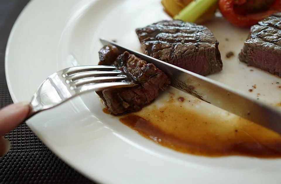 Francuski restorani od 1. marta moraju da dokažu poreklo jela od mesa