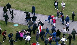 Stotine demonstranata uhapšeno u Belorusiji