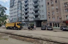 FOTO: Zatvoren deo ulice Novosadskog sajma, niko nije najavio radove, građani iznenađeni