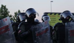UZUZ: Godfri da se izjasni o navodima da ceni uzdržanost srpske policije na julskim protestima