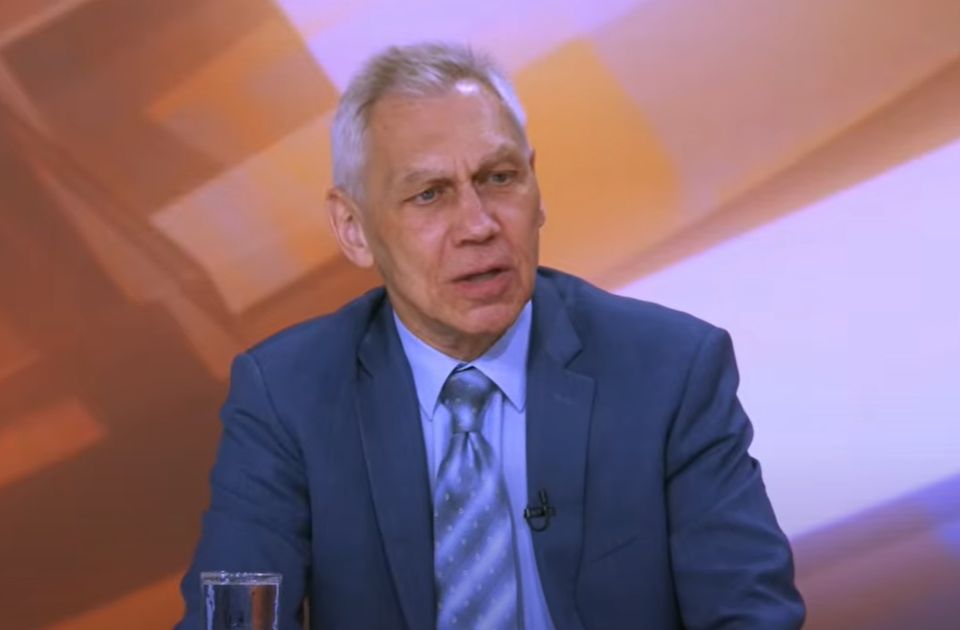 Ambasador Rusije u Srbiji: Nadamo se da je Vučić rešio problem s municijom koja je išla Ukrajini Ambasador Rusije u Srbiji: Nadamo se da je Vučić rešio problem s municijom koja je išla Ukrajini