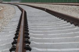 Zašto je egipatska brza pruga upola jeftinija od srpske?