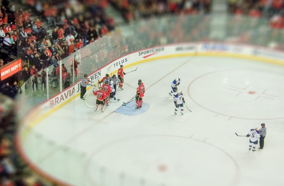 Vlast u Kanadi vanredno dopustila točenje alkohola pre doručka zbog finala hokeja