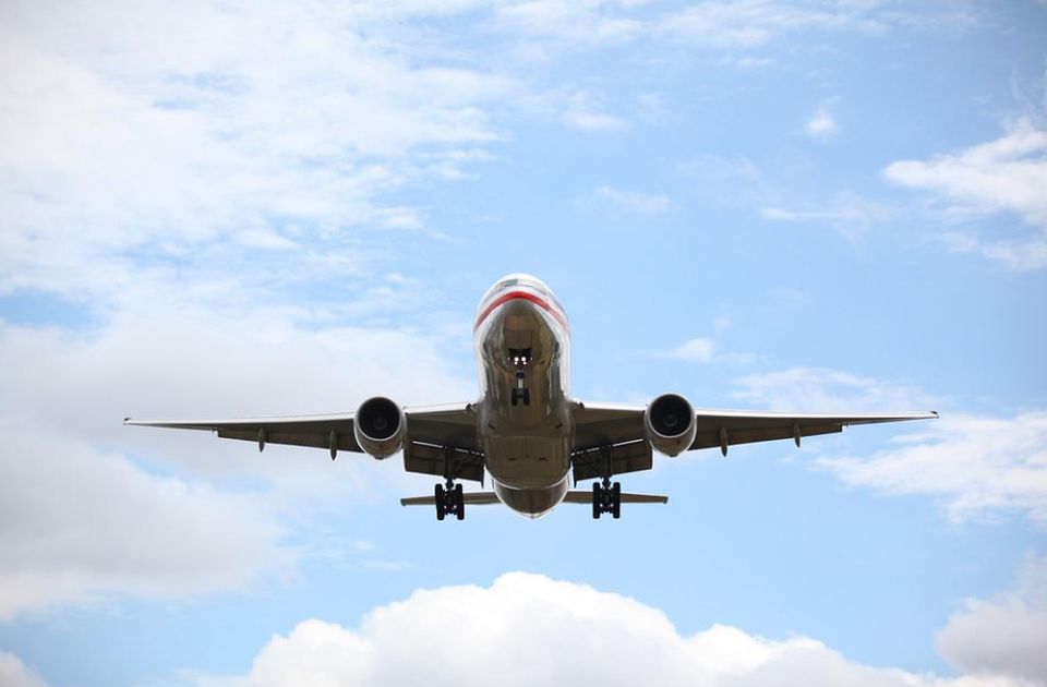 Holandska avio-kompanija moli putnike da ne lete njihovim avionima za Brisel, kupuje im karte za voz