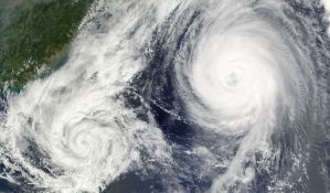 Tajfun pogodio Japan, otkazano na stotine letova