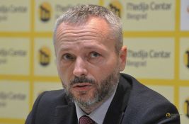 Olenik: SNS kupovinom glasova narušava temelje demokratije u Srbiji