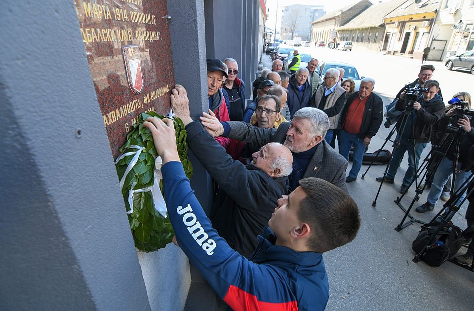 "Stara dama" obeležava 111. rođendan: Postavljen venac na mestu osnivanja FK Vojvodina