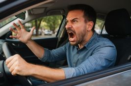 Studija pokazala: Većina vozača u SAD je agresivna za volanom