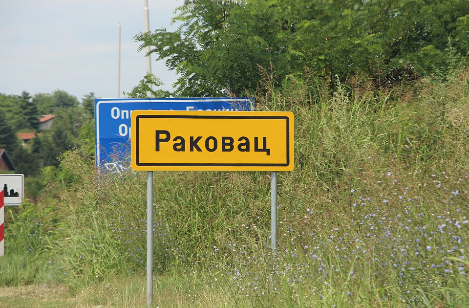 Meštani Rakovca danima bez vode u večernjim satima: JKP obećava trajno rešenje u septembru