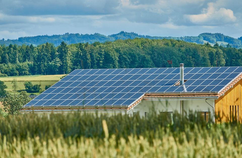 U Srbiji nikad više sunčanih dana, a solarnih panela i dalje veoma malo