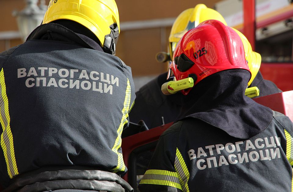 FOTO, VIDEO: Ponovo gori deponija u Bačkoj Palanci, poslednji put je gašena nedelju dana