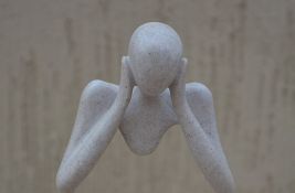 Autizam verovatno podjednako pogađa dečake i devojčice