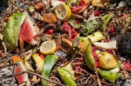 Italija prva u Evropi po bacanju hrane