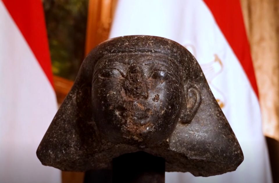 Holandija vratila Egiptu ukradenu skulpturu staru 3.500 godina