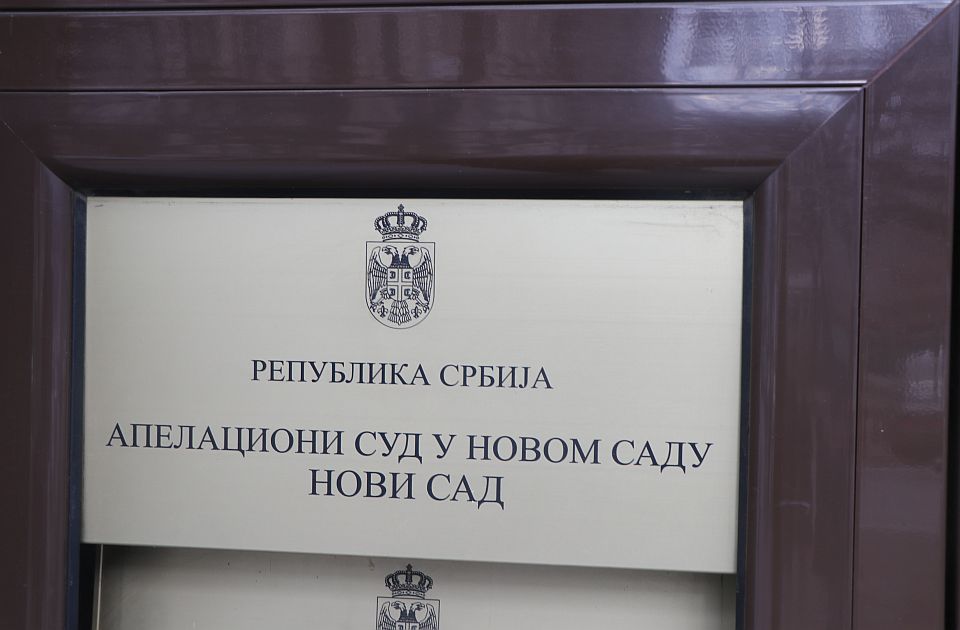 Dvojici Novosađana ukupno 14 godina zatvora za trgovinu drogom i oružje