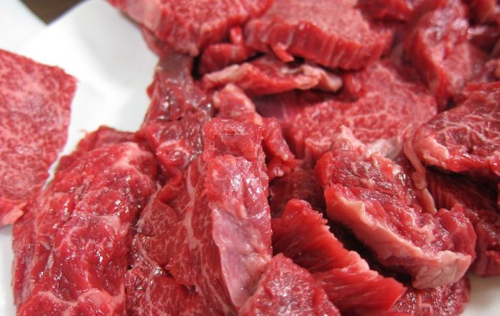 Uhapšeni zbog uvoza 36 tona pokvarenog mesa u Srbiju