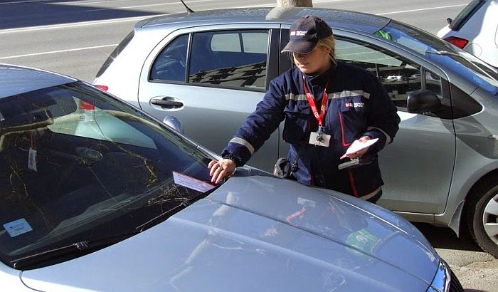 Naplata parkinga u ulicama oko Socijalnog od 1. maja