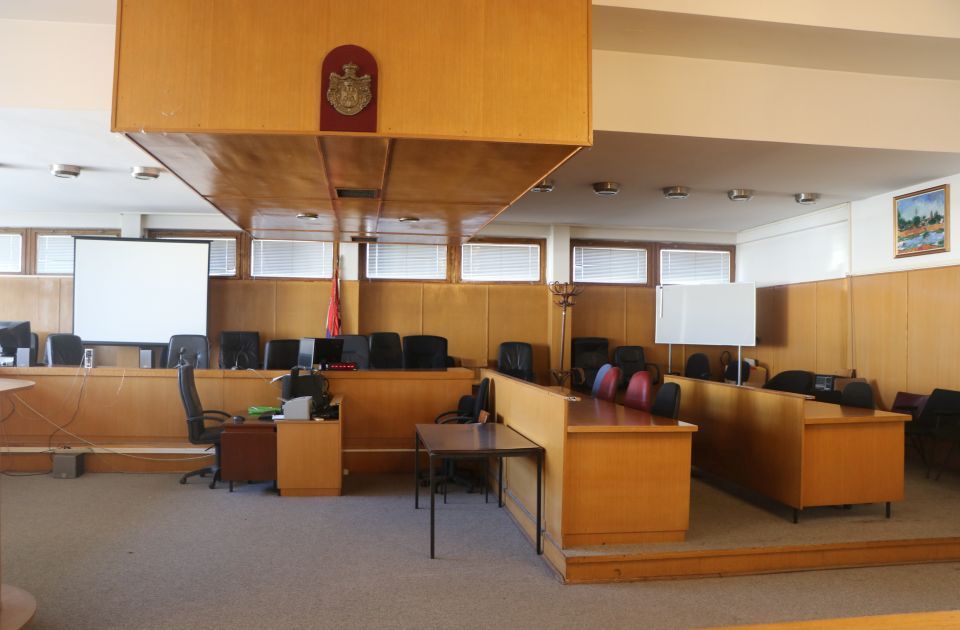 Osuđen na šest i po godina zatvora jer je provaljivao u kuće, ukućane vezivao i uz pretnje ih pljačkao