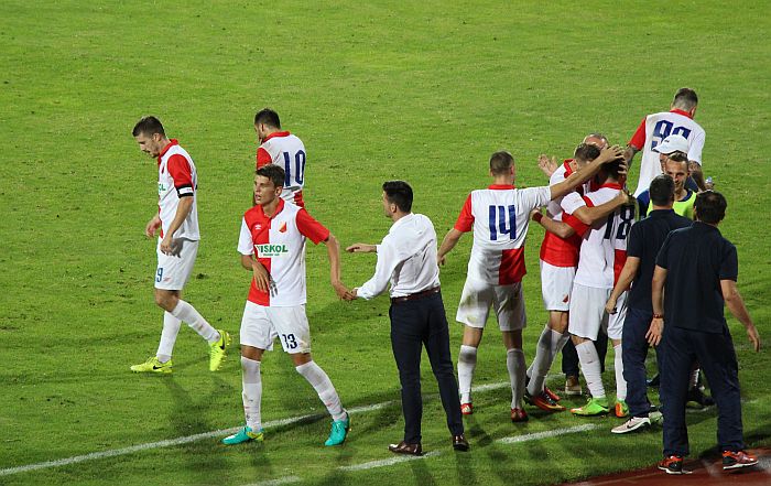 Kup Srbije: Vojvodina slavila u Pančevu, prošao i Proleter sa Slane bare Kup Srbije: Vojvodina slavila u Pančevu, prošao i Proleter sa Slane bare