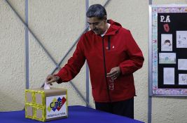 Stranka predsednika Madura pobedila na lokalnim izborima u Venecueli