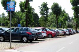 Humani parking kod Štranda