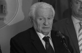 Preminuo Dragoljub Mićunović