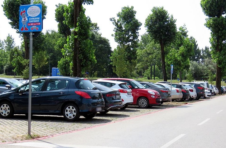 Humani parking kod Štranda