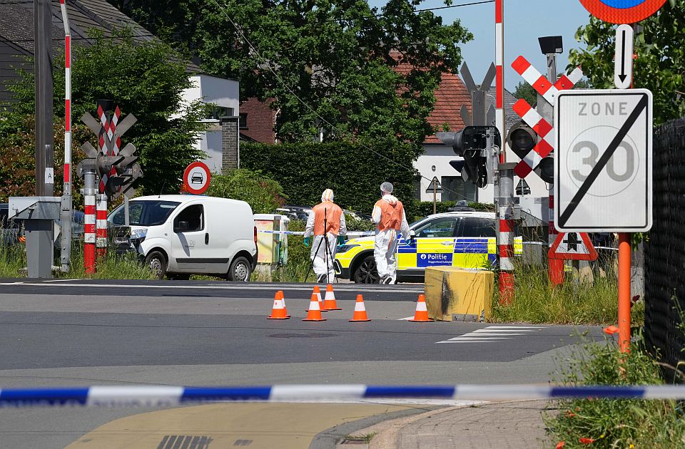 Sudar voza i školskog autobusa u Belgiji: Četiri osobe poginule