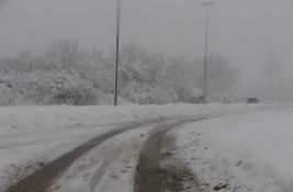 Trideset osoba evakuisano u Srbiji od početka jakih snežnih padavina