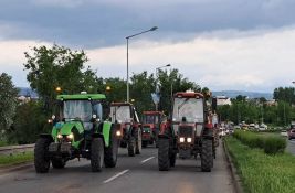 VIDEO: Poljoprivrednici odblokirali Sentandrejski most