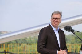 Vučić: Pre 13 godina Srbija imala jednog lovca, sad će ih imati 40 - to nije od Svetog Petra došlo