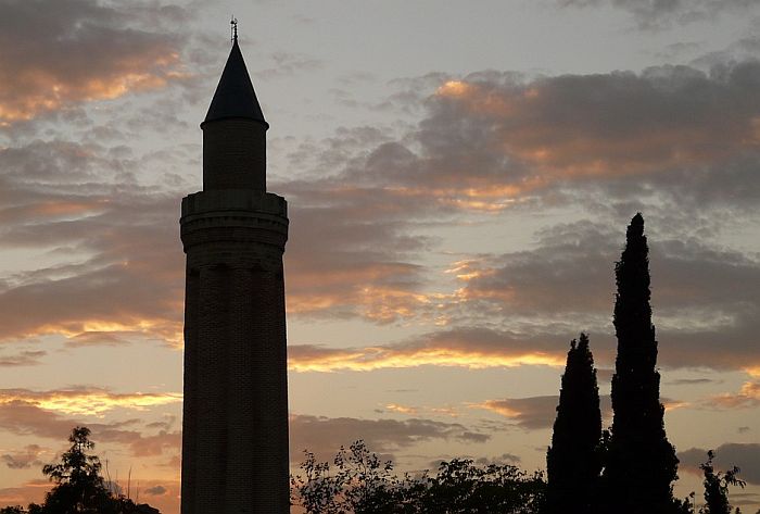 Mešihat Islamske zajednice u Srbiji doneo odluku o otvaranju džamija od srede