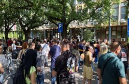 Još jedan Novosađanin uhapšen na protestu pušten da se brani za slobode
