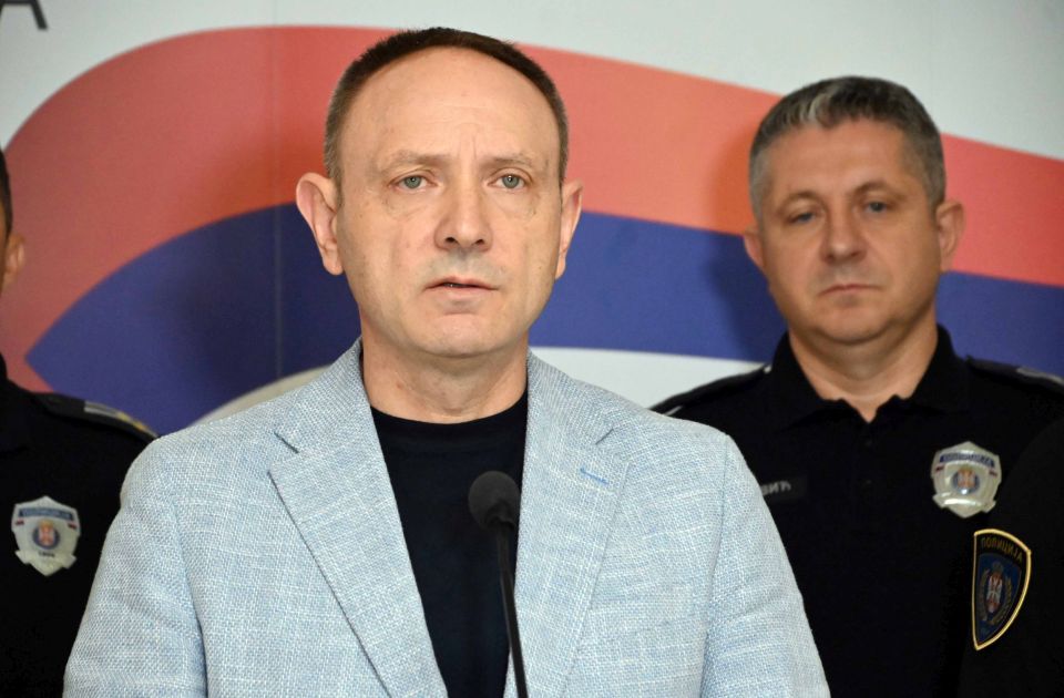 Direktor policije: Na 111 skupova protiv blokada oko 126.000 ljudi Direktor policije: Na 111 skupova protiv blokada oko 126.000 ljudi
