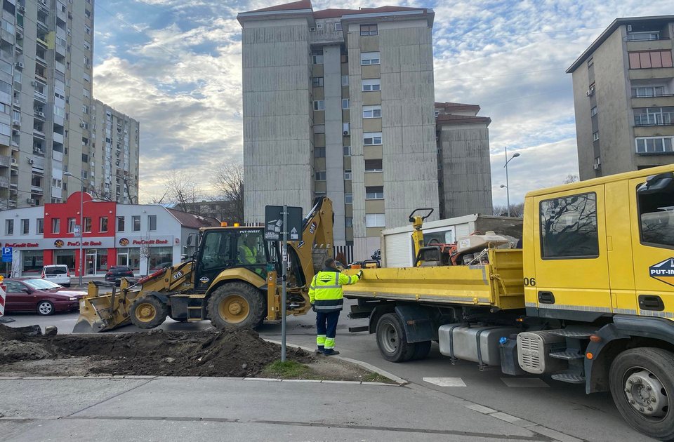 Nastavljaju se radovi kod Promenade: Ulica Narodnog fronta od srede ponovo prohodna