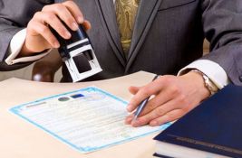 Krediti za mlade: I dalje postoji ozbiljno usko grlo u proceduri